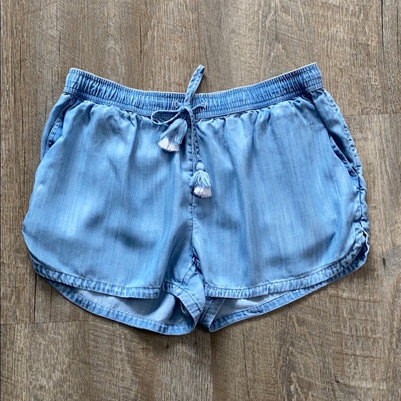 Vineyard Vines Pants - Vineyard Vines Chambray Drawstring Shorts